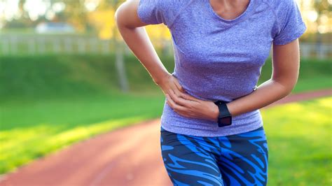 what causes stomach cramps while running and why do some people feel like they're being choked?